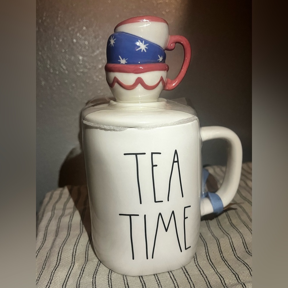 BRAND NEW Rae Dunn x Disney Alice in wonderland “MAD TEA PARTY”  Mug W/ Topper